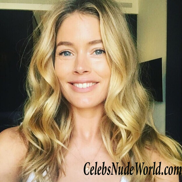 Doutzen Kroes Nude 77220