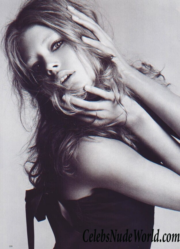 Doutzen Kroes Nude 77275