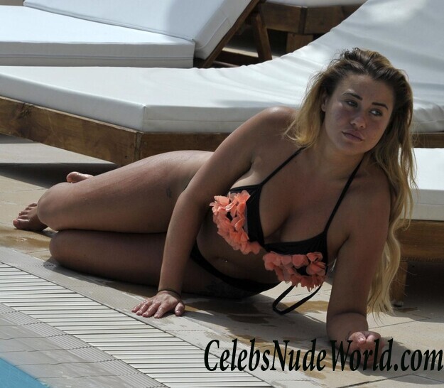 Ellie Young & Hayley Fanshaw Bikini 77293