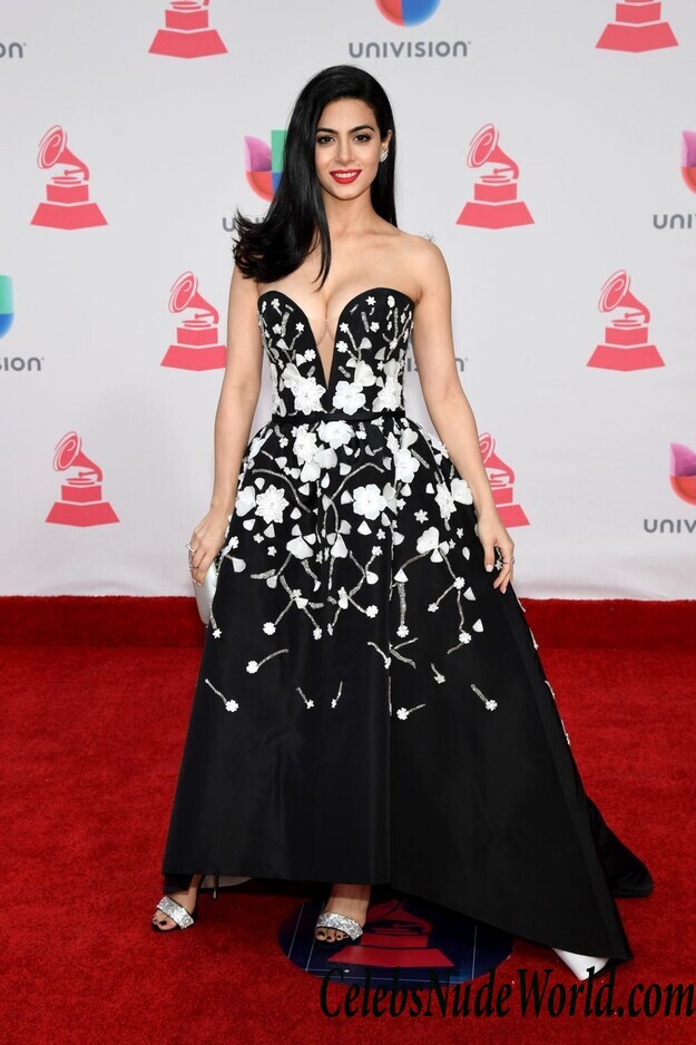 Emeraude Toubia Cleavage Photos 77504