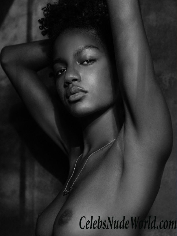 Ebonee Davis Topless Photos 77591