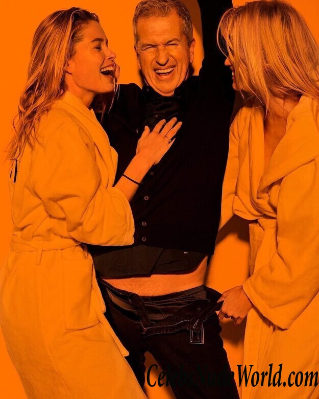 Doutzen Kroes & Lara Stone Nude Photos 77759