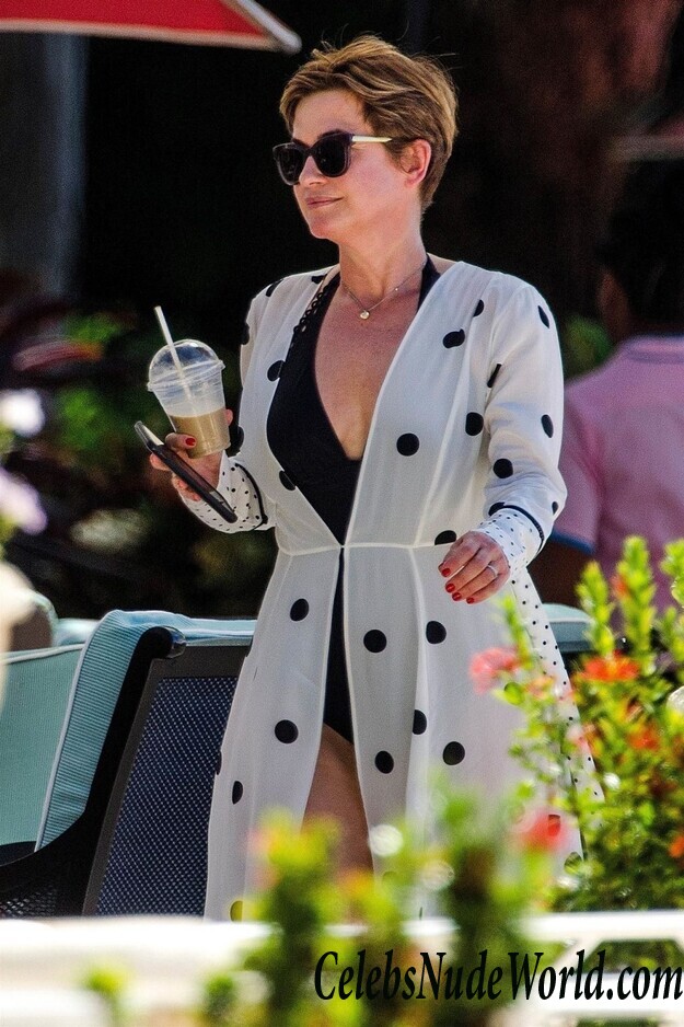 Emma Forbes Erotic 77778