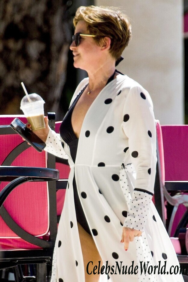 Emma Forbes Erotic 77782