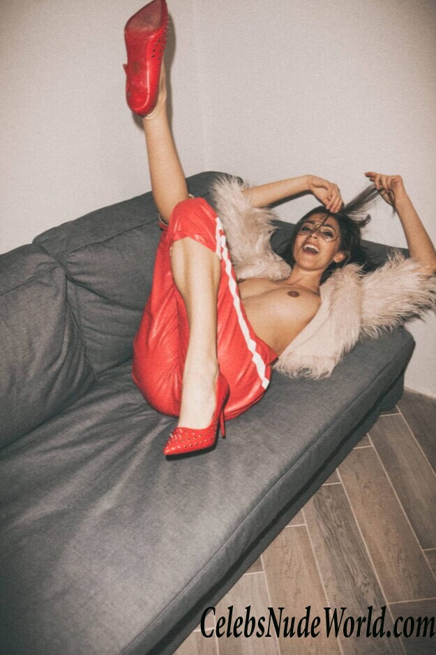 Erika Albonetti Naked 77951