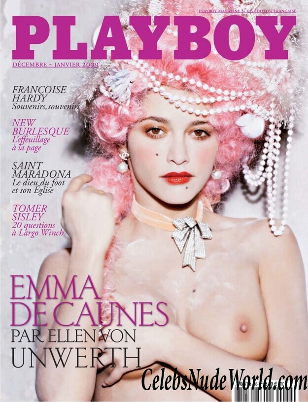 Emma de Caunes Topless 78102