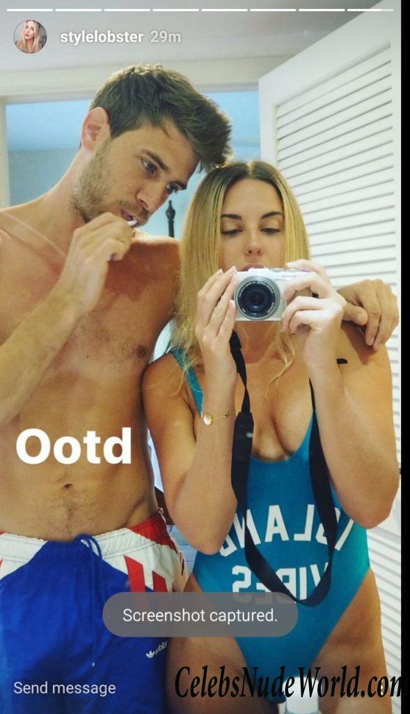 Emily Parr Topless 78135