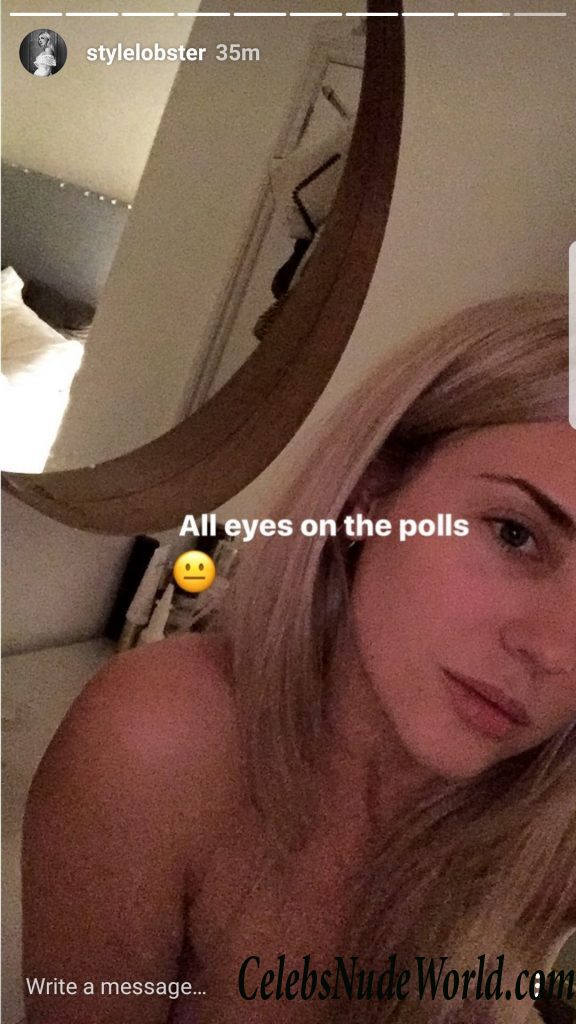 Emily Parr Topless 78136