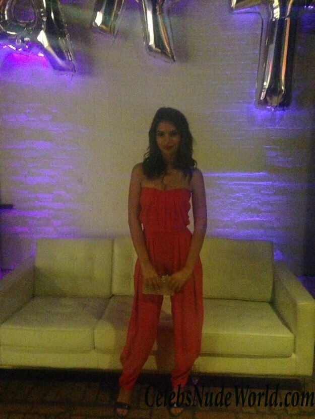 Emily Ratajkowski New Leaked Photos &#8211; 2017 78305