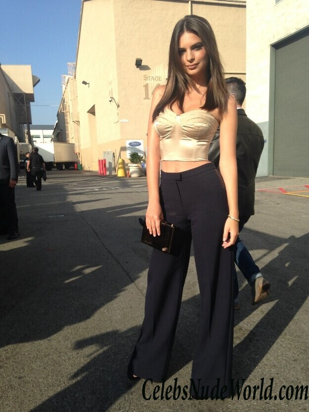 Emily Ratajkowski New Leaked Photos &#8211; 2017 78317