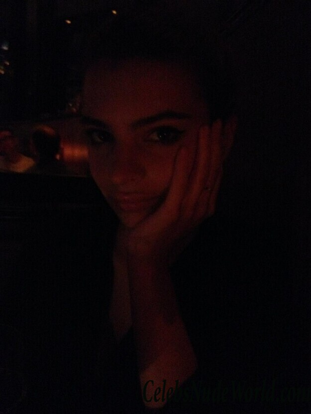 Emily Ratajkowski New Leaked Photos &#8211; 2017 78339