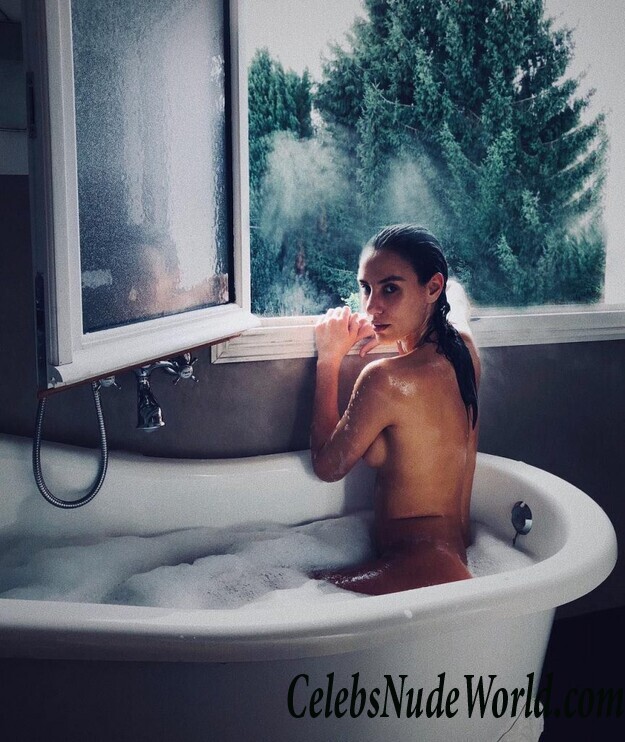 Elisa Meliani Nude 78547