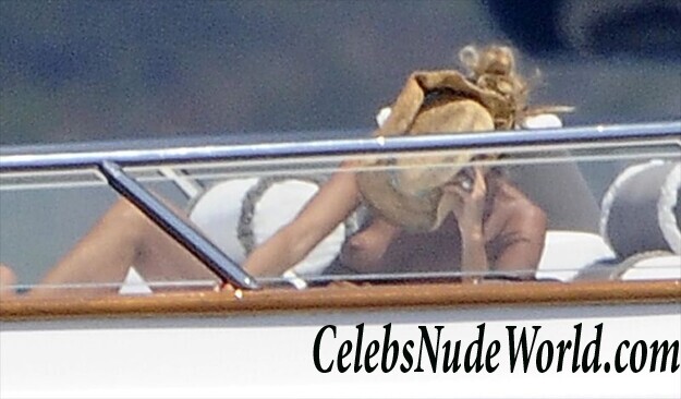 Topless pics of Elle MacPherson 78938