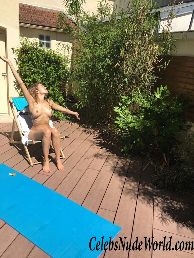 Elodie Fontan Leaked 79098