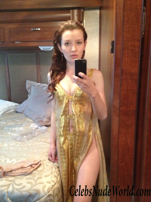 Emily Browning on leaked nudes 79135
