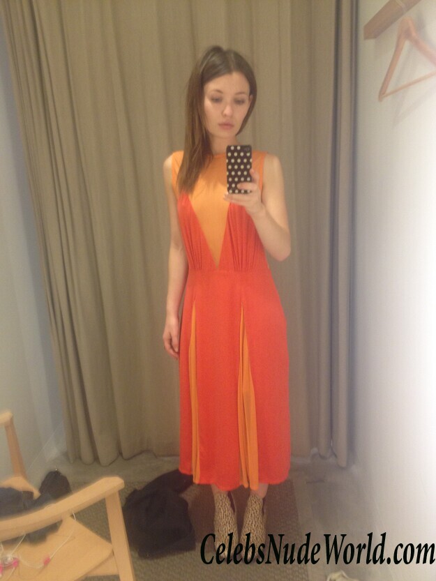 Emily Browning on leaked nudes 79139