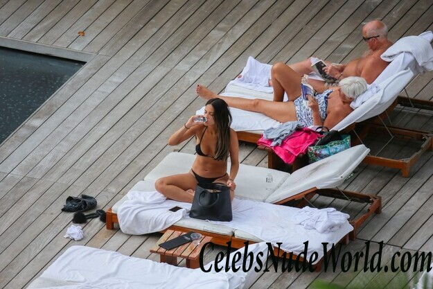 Eiza Gonzalez Bikini 79265