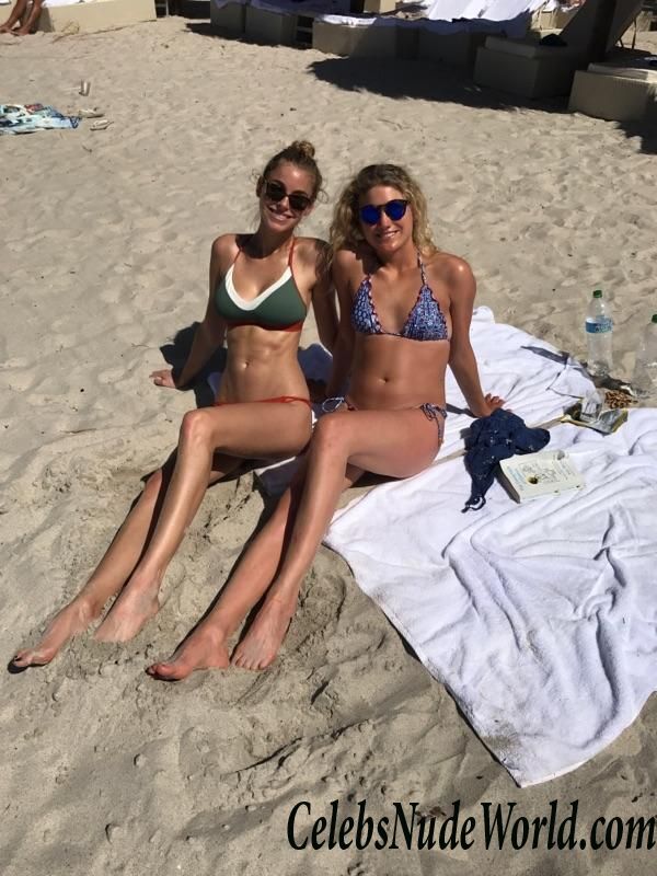 Elizabeth Turner Naked 79423