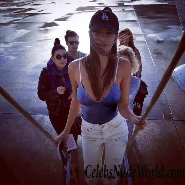 Pokies Photos of Emily Ratajkowski 79613