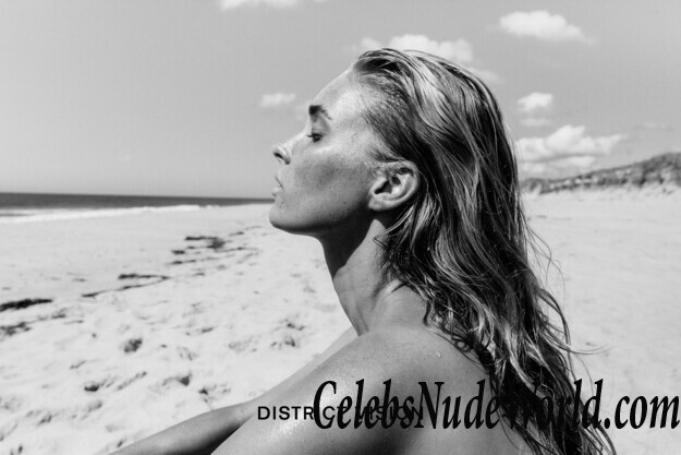 Elsa Hosk Nude 79616