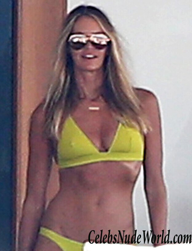 Elle Macpherson sexy photoset 79631