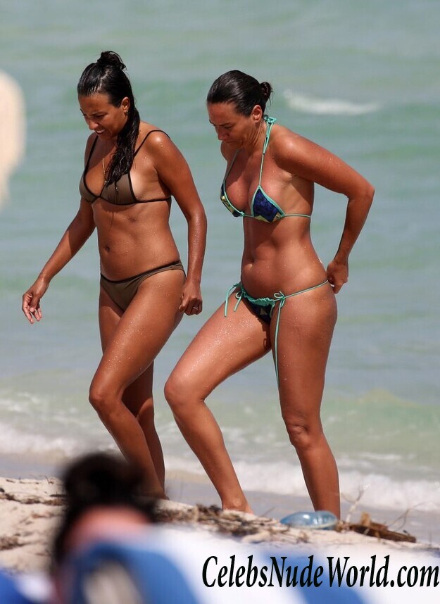 Eda Taspinar Sexy 79991