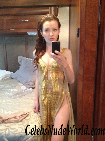 Emily Browning sexy pics 80014