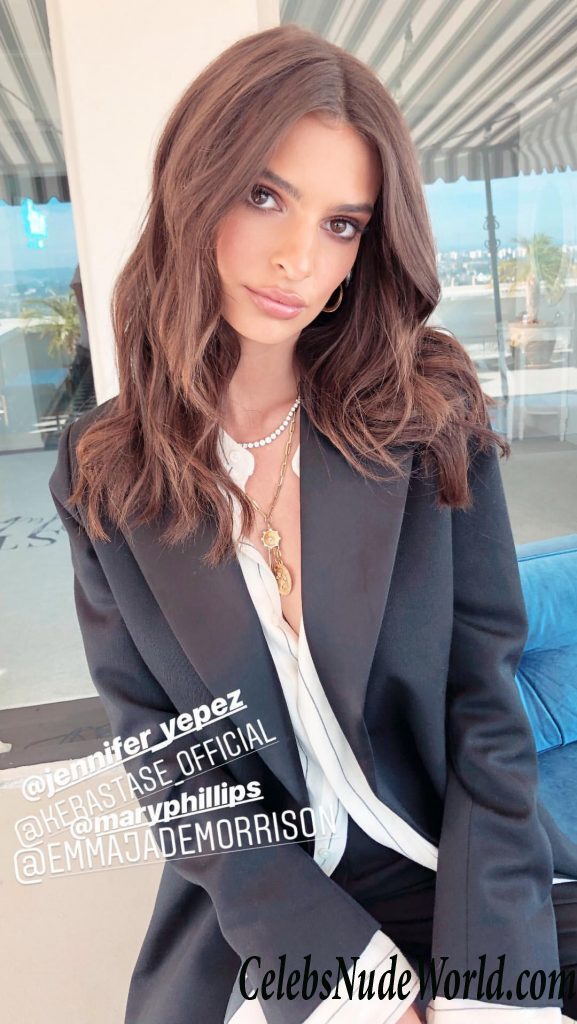 Emily Ratajkowski Nude 80258