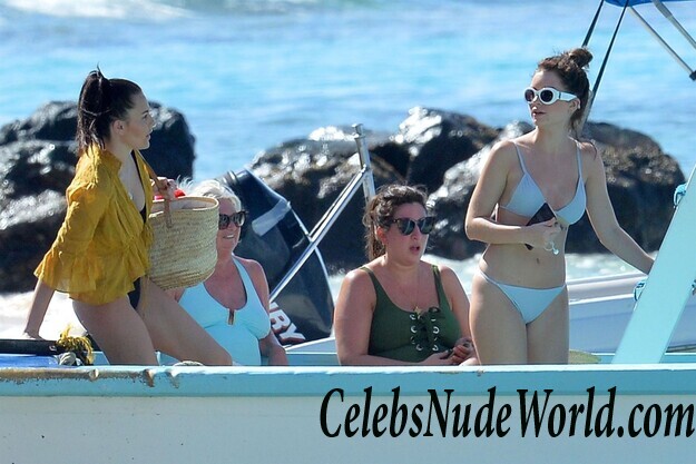 Lottie Moss & Emily Blackwell Bikini 80371