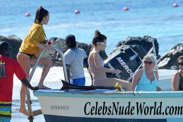 Lottie Moss & Emily Blackwell Bikini 80375