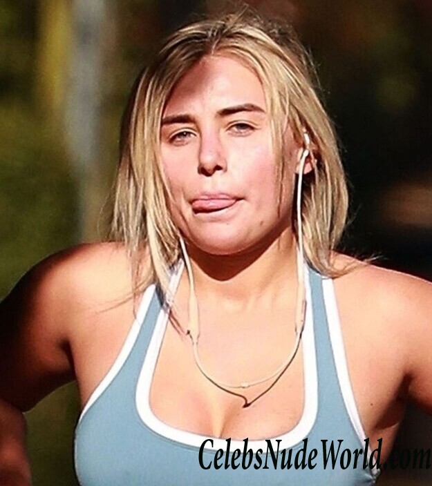 Ellie Brown Erotic 80452