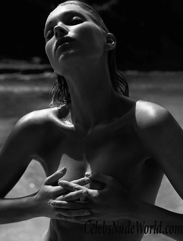 Elsa Hosk Loves Being Topless 80470
