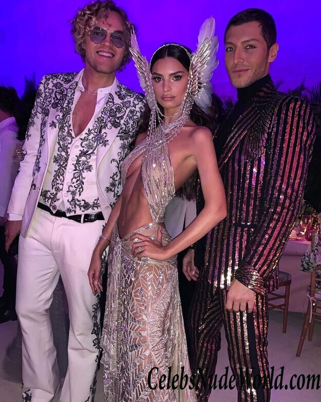 Emily Ratajkowski Erotic 80655