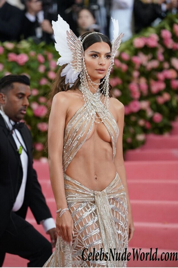 Emily Ratajkowski Erotic 80661