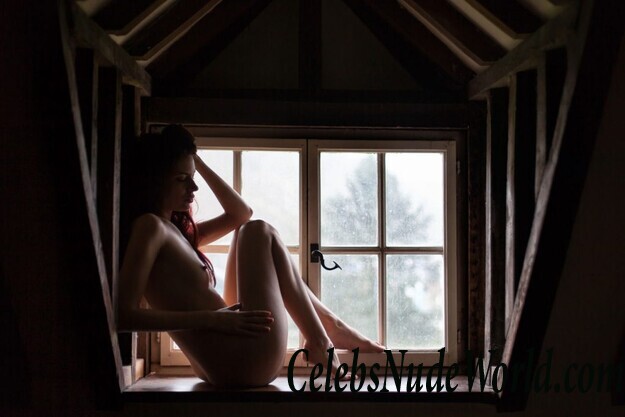 Elodie Hernandez Sexy 80881