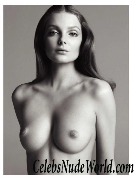 Eniko Mihalik Topless pictures 81896