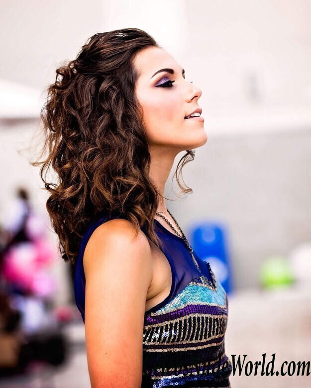 Elena Generi Naked 81969