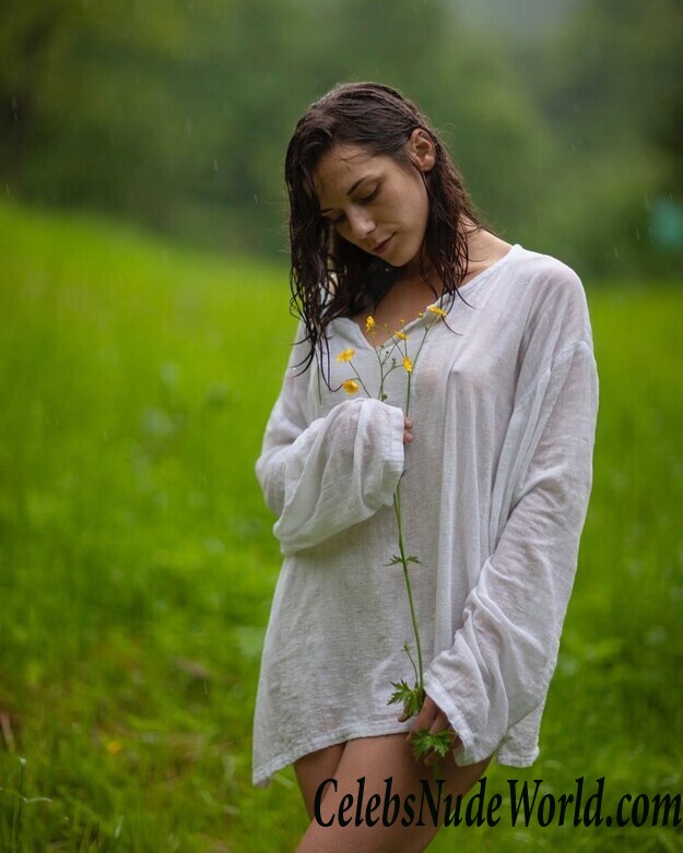 Elena Generi Naked 81992