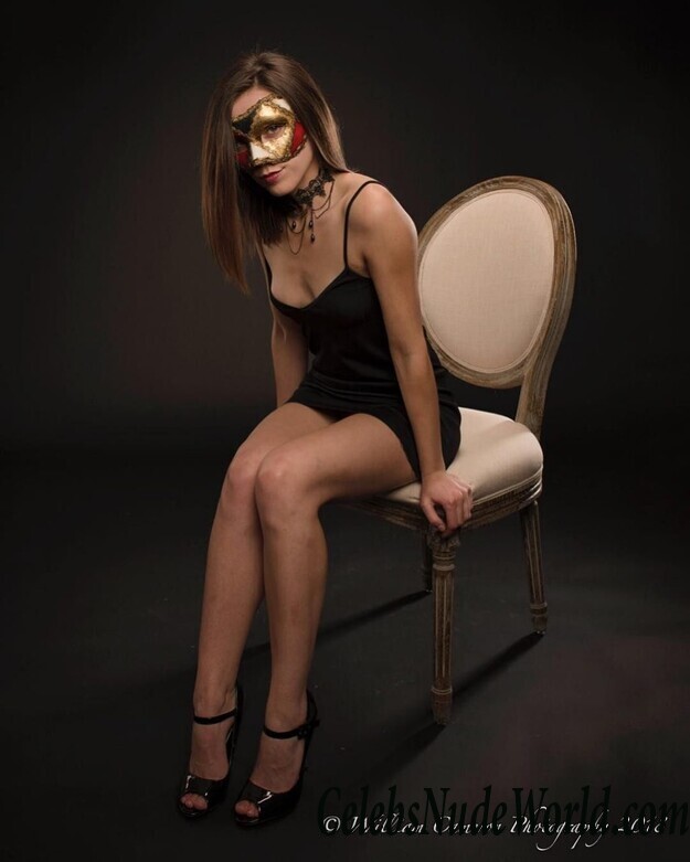 Elena Generi Naked 82011