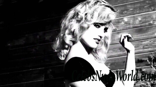 Dianna Agron Hot 82360