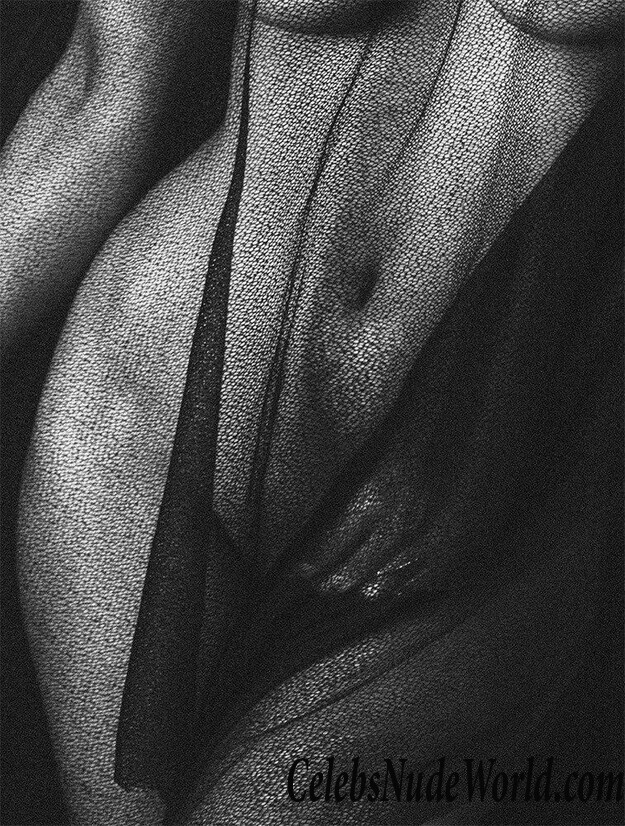 Booty pics of Ellie Gonsalves 82527