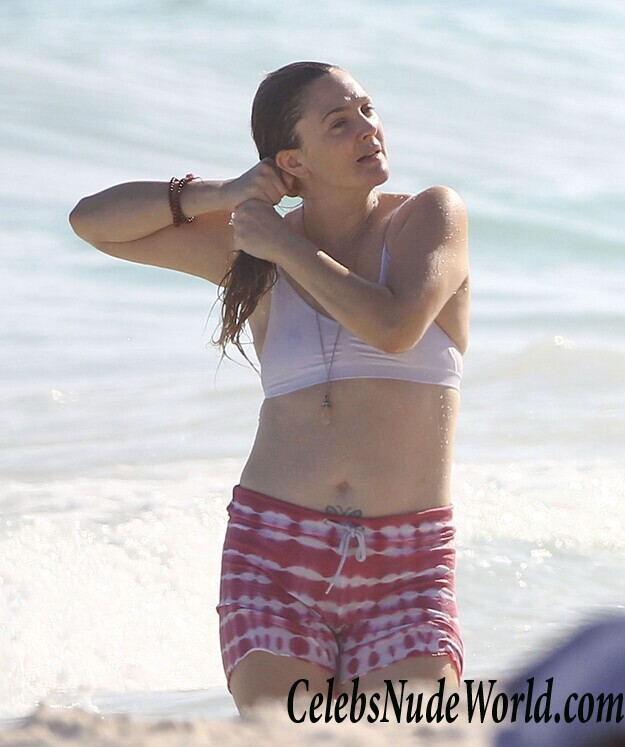 Drew Barrymore Pokies Photos 82664