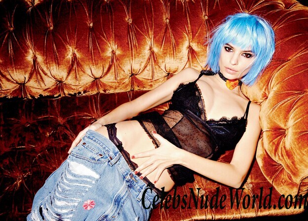 Emily Ratajkowski Topless Photoshoot 82746