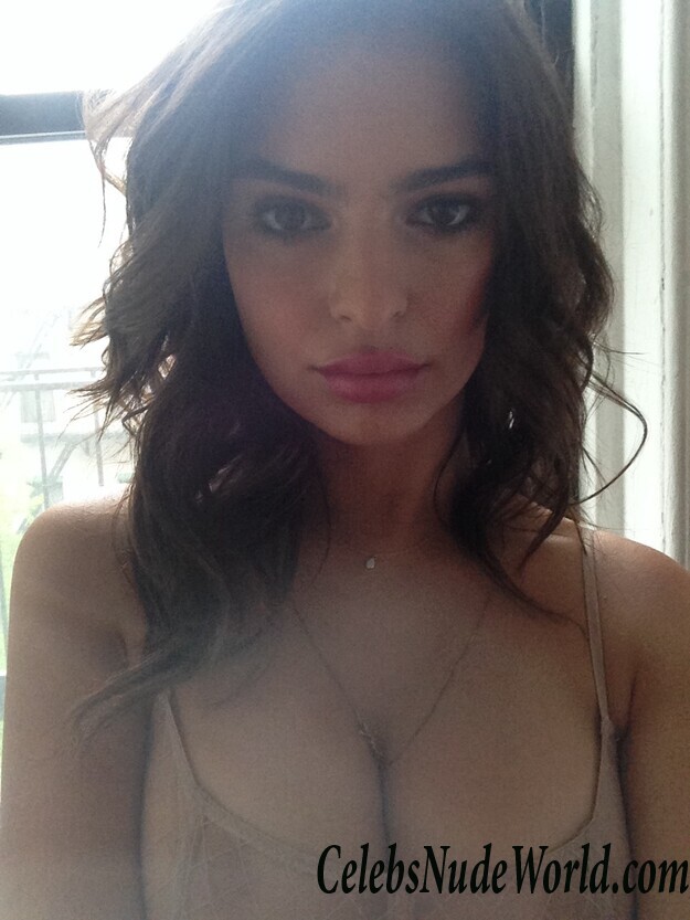 Emily Ratjkowski on hacked photos nude 82794