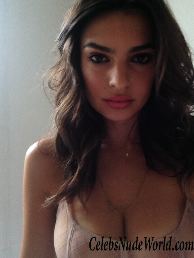 Emily Ratjkowski on hacked photos nude 82795