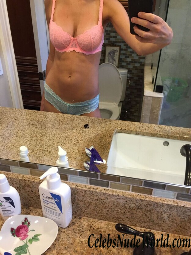 Elizabeth Turner Leaked 82979