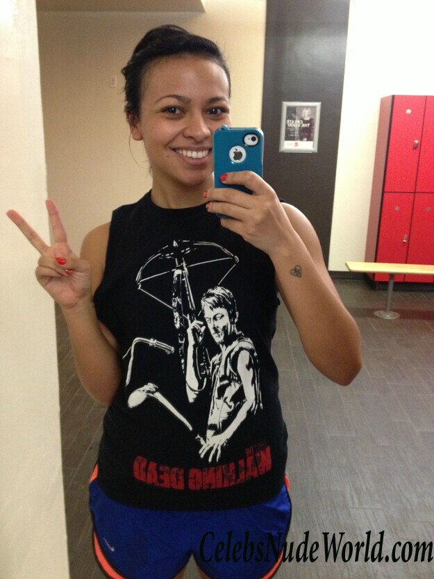 Ellenore Scott LEAKS 83021