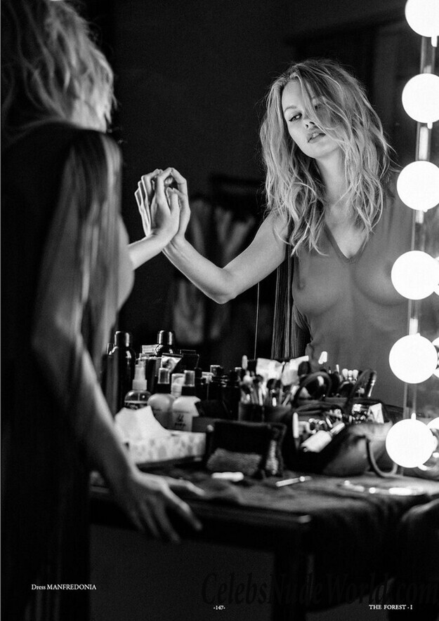 Emma Stern Sexy Photos 83024