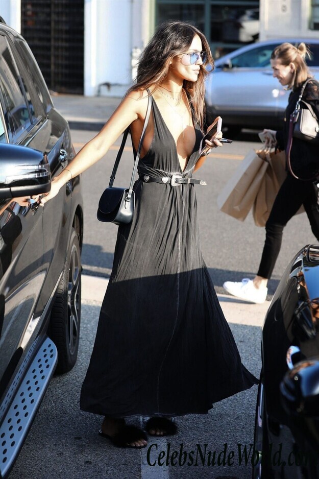 Eiza Gonzalez Cleavage 83072