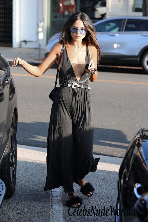 Eiza Gonzalez Cleavage 83081